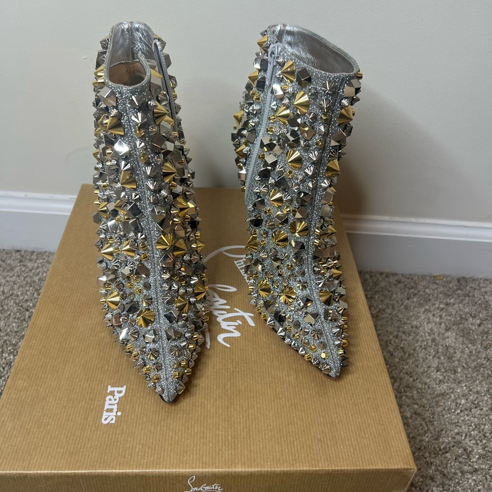 Christian Louboutin So Kate Bootie